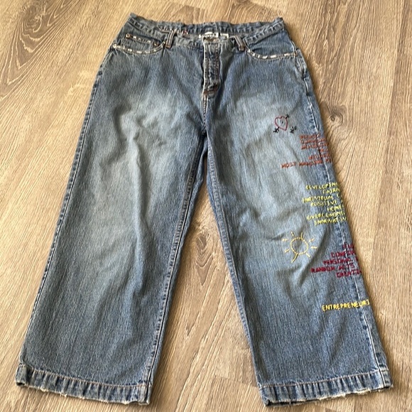 RARE Chicos Design Vintage Embroidered Cropped Inspirational Women’s Jeans 0.5 - Picture 2 of 7
